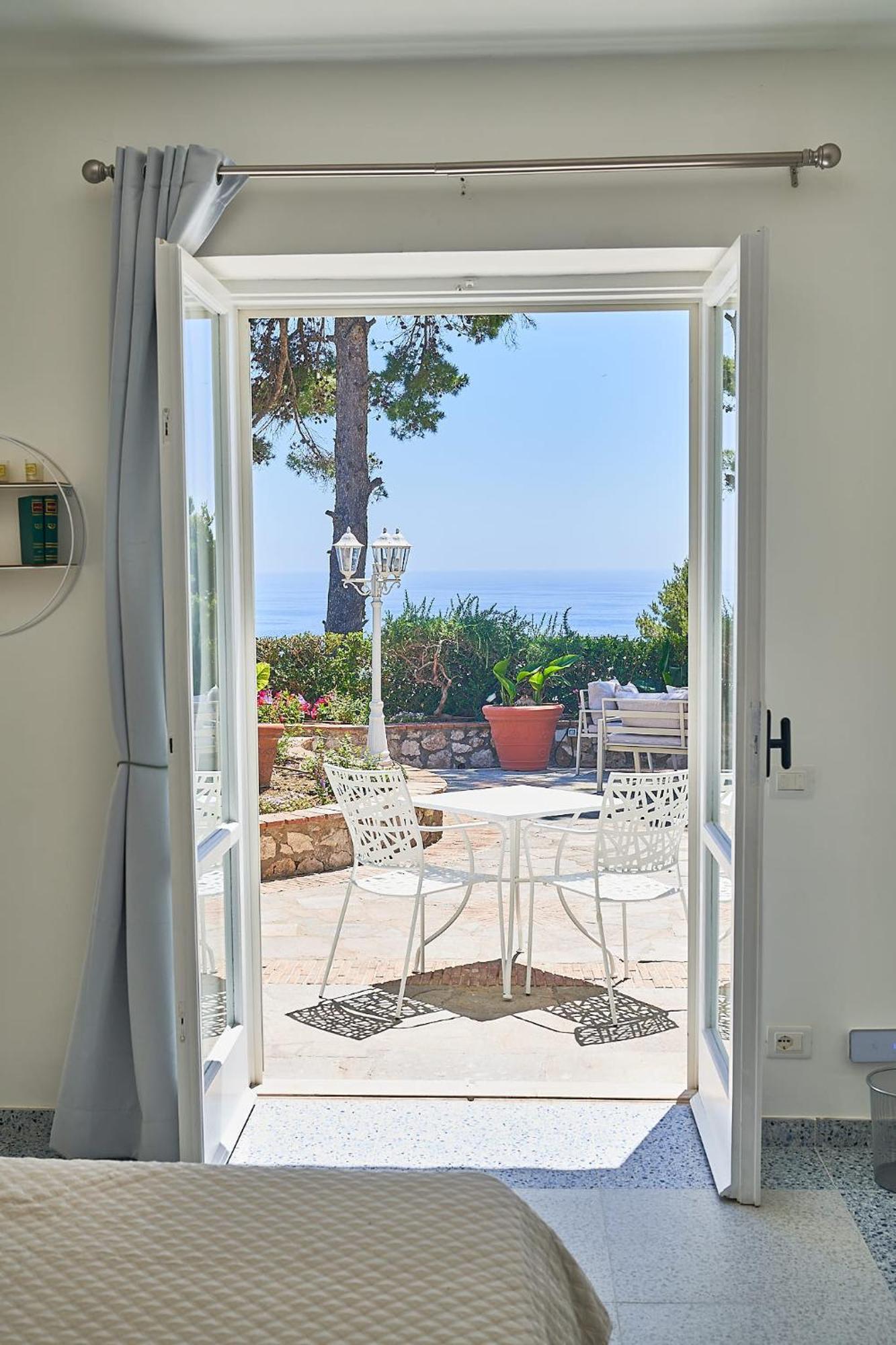 To Be Capri Sea View Rooms Номер фото